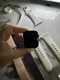 Apple watch 4, 44 mm white