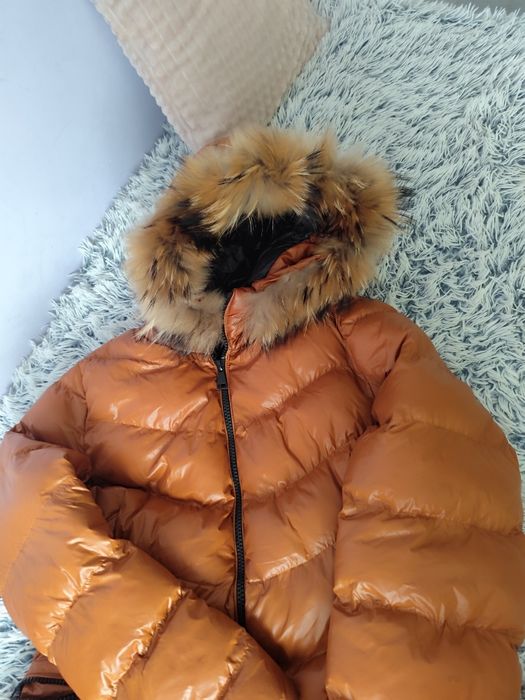 Дамско яке с естествен пух