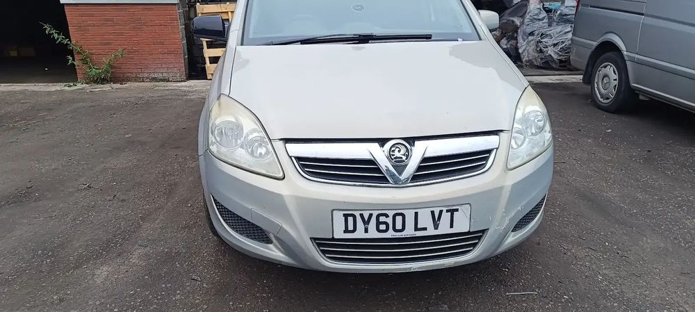 Dezmembrari / Dezmembrez Vauxhall Zafira B 1.6 Z16XER cod cutie M26 cod culoare GBF