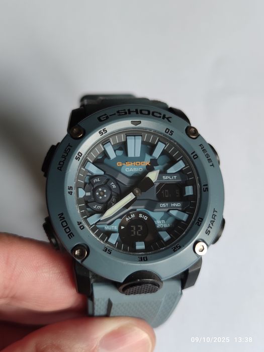 Часовник G-Shock