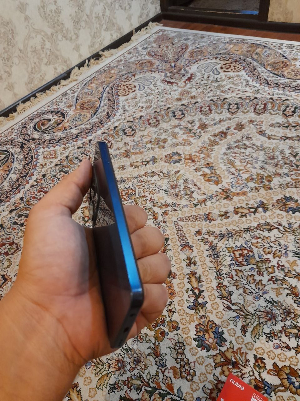 Nubia v60 16/256gb