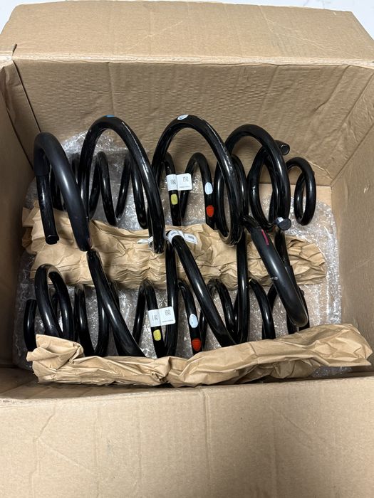 Set complet Arcuri H&R Kia Xceed/Ceed Mk3 2020-2024 Noi