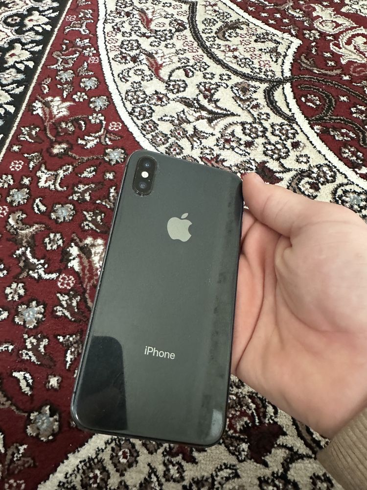 Iphone X sotiladi 64tali