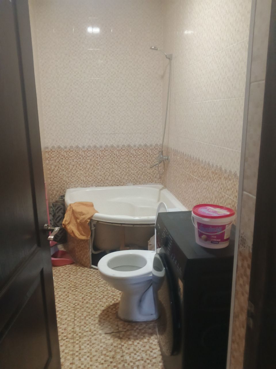 Продается 1 ком в карасу 6