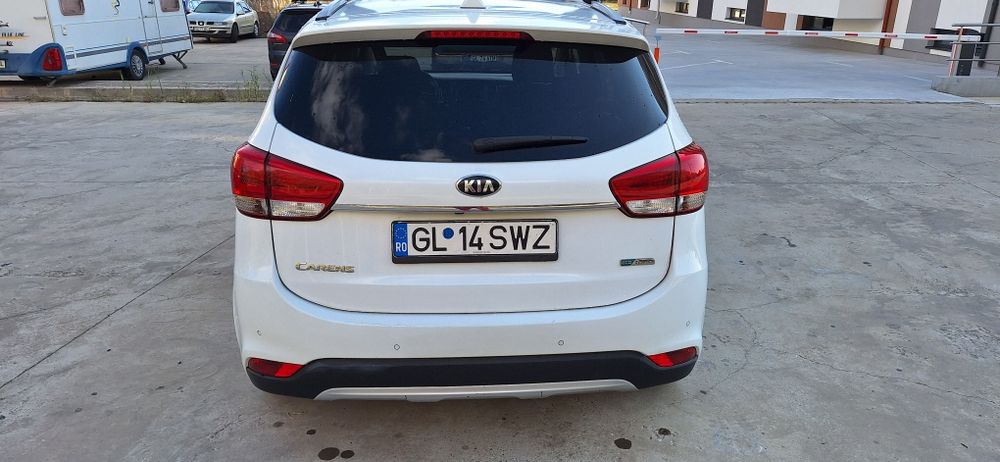 Kia Carens 7 locuri