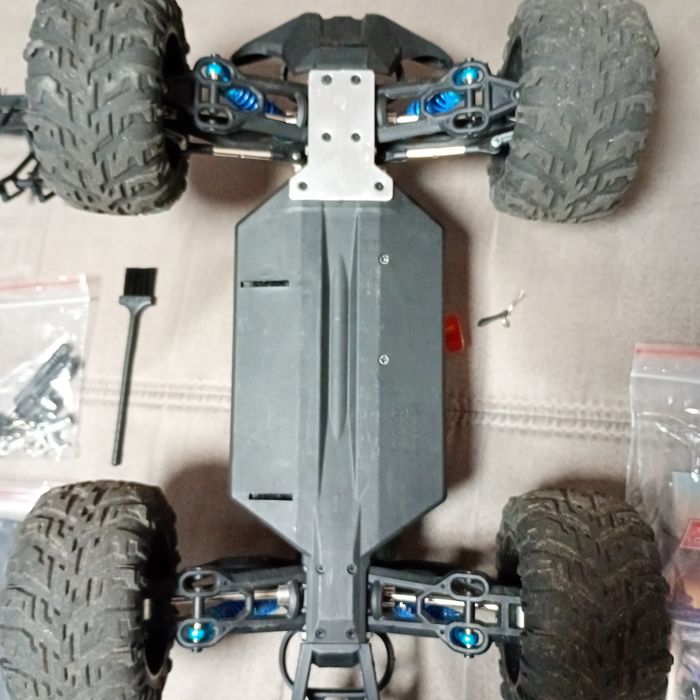 количка голяма 1:10 rc car HOSIM X 07