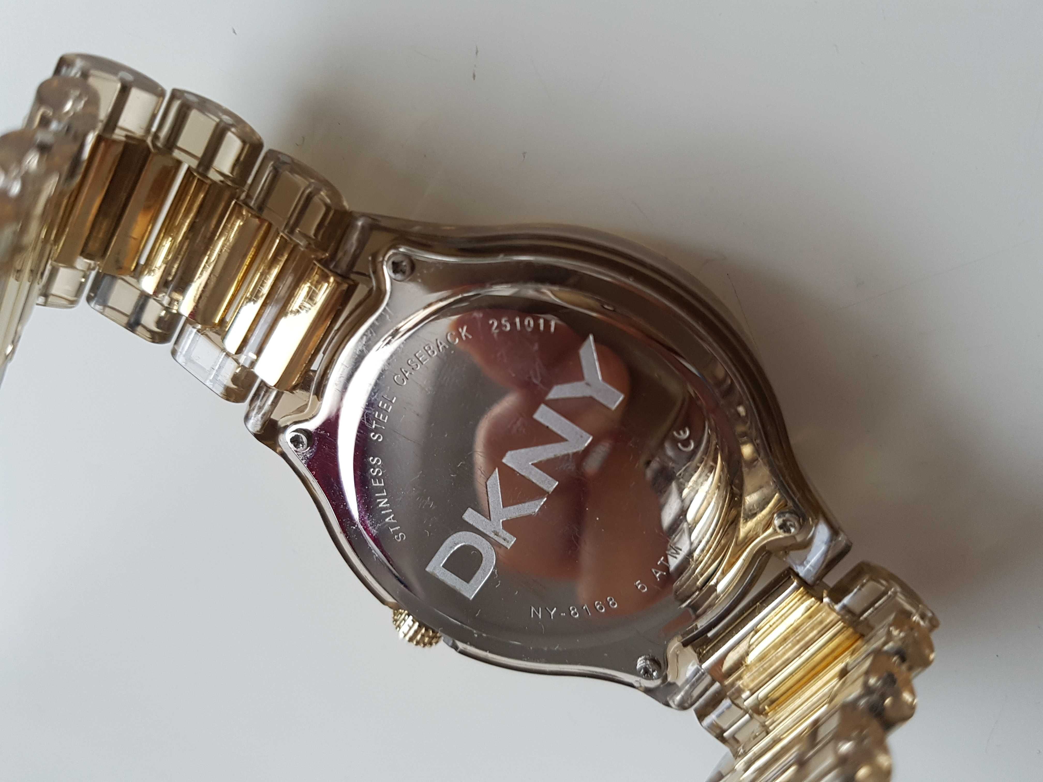 ceas dama DKNY 8168 auriu rotund sport, timp liber, arta