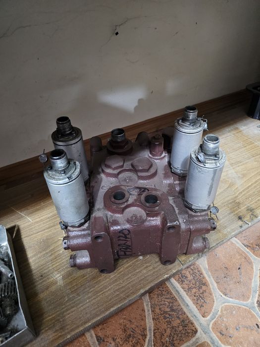 Продам распределитель