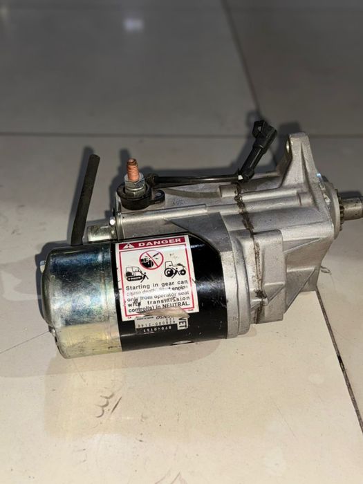 Стартер мини погрузчик Case 445CT