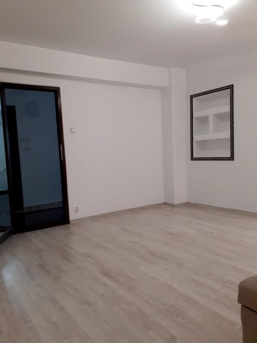 Garsoniera de inchiriat