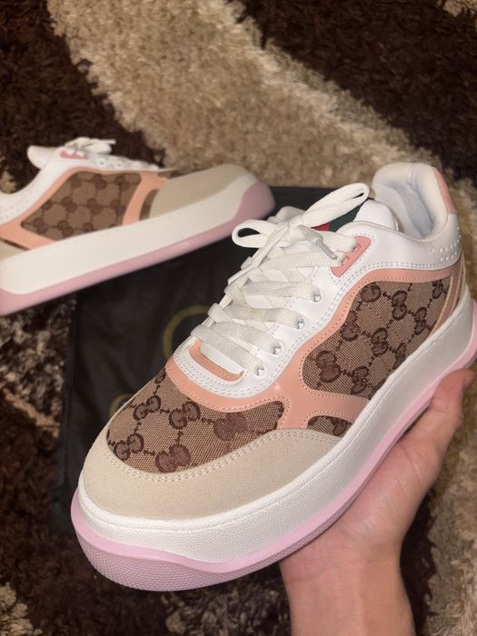 Adidasi Gucci Roz
