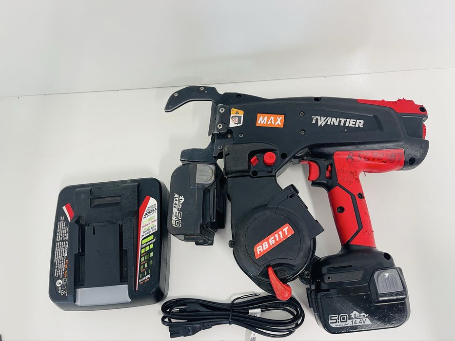 Max RB 611 T masina de legat fier beton