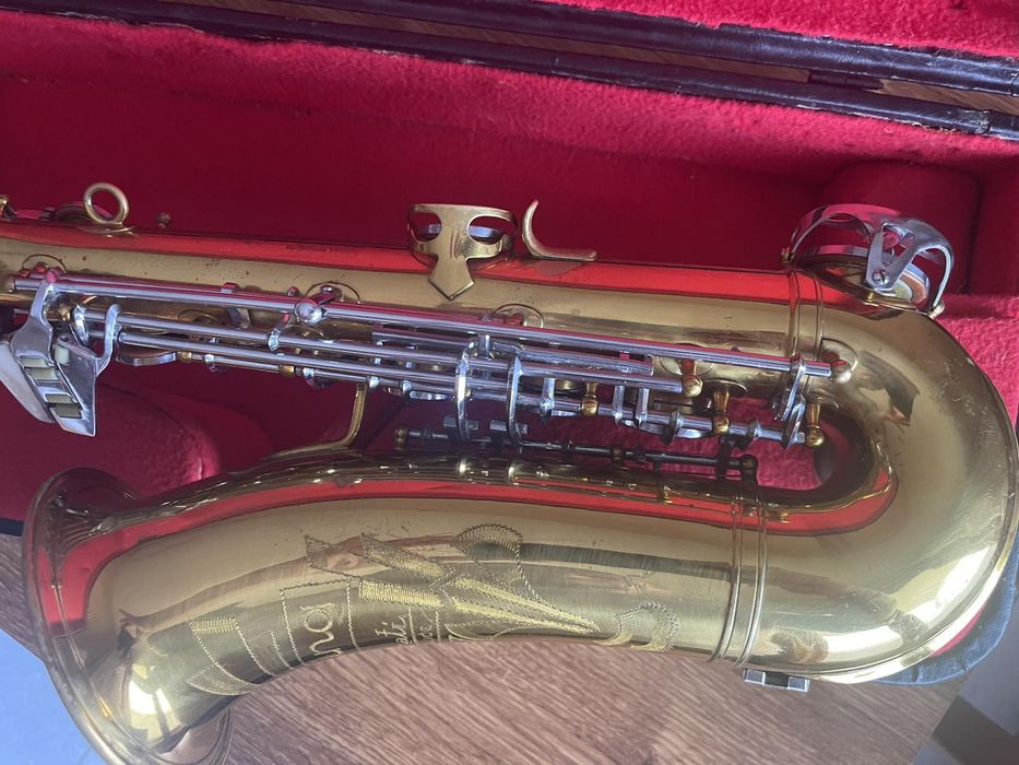 Саксофон Tone King