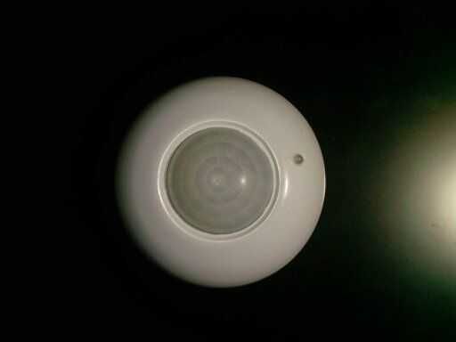 Senzor de miscare 360 grade pt.lampa cu bec 220V