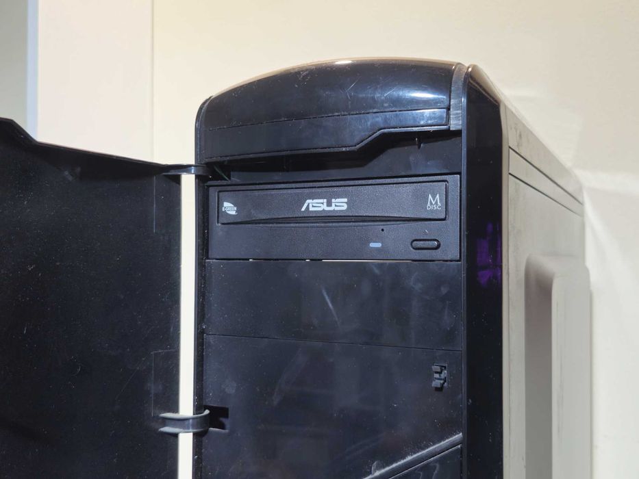 Carcasă PC Myria cu ventilator Albastru – porturi USB 3.0, Dvd ASUS