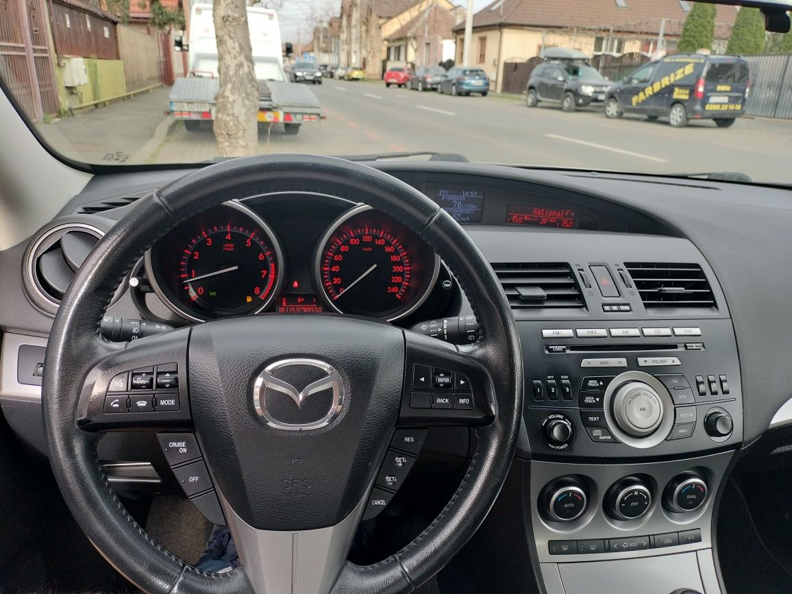 Mazda 3 ,1.6 benzina