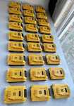 DeWALT Set 2 Baterii de 2AH DCB 183 XR. / 2024 Original, Nou-Nout.