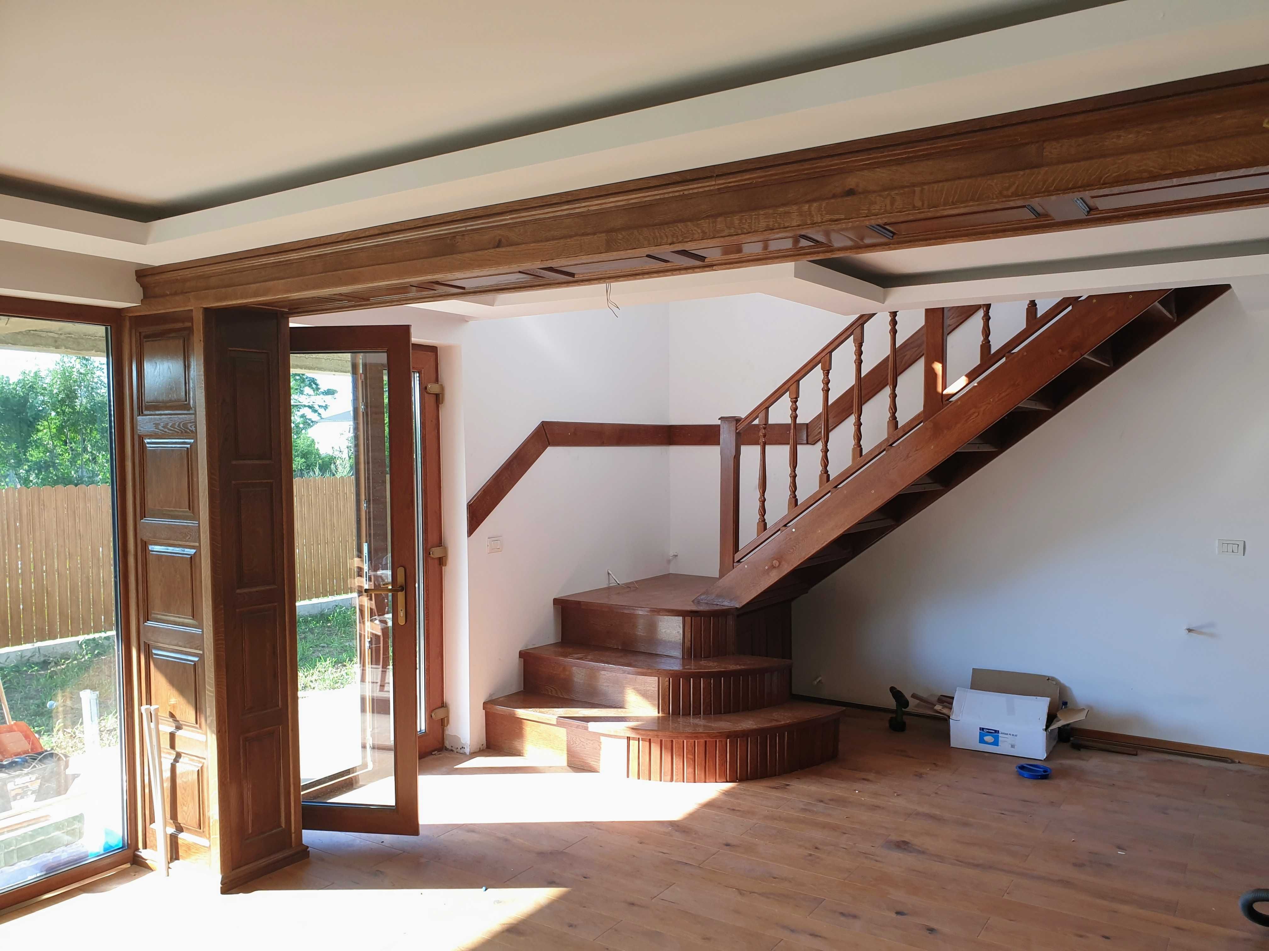Scari lemn masiv - Trepte/ Contratrepte/ Balustri Trepte lemn Stejar
