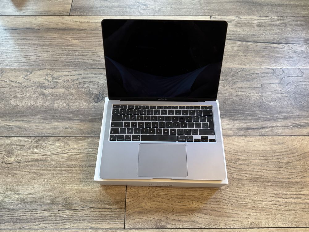 Apple MacBook Air 13 2020 M1