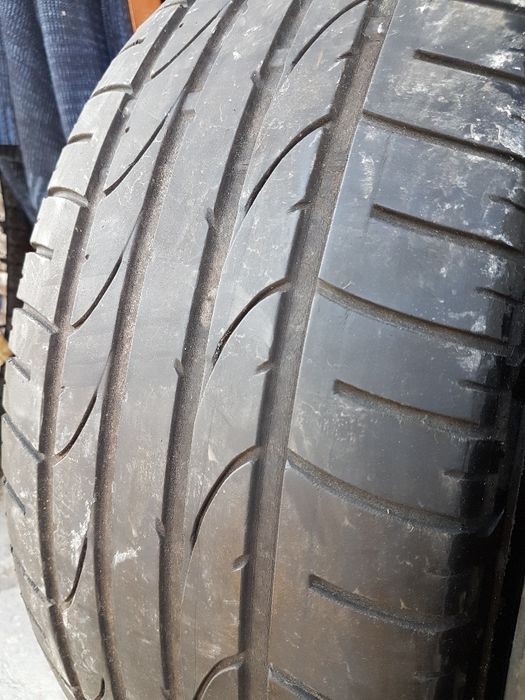 2 бр. летни гуми 235/55/17 Bridgestone DOT 2912 4 mm