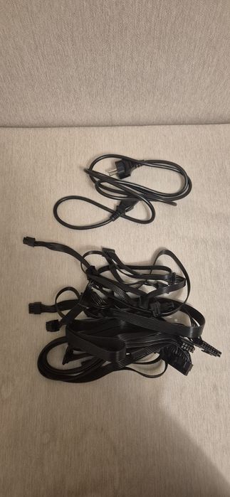 Gigabyte 750w захранване