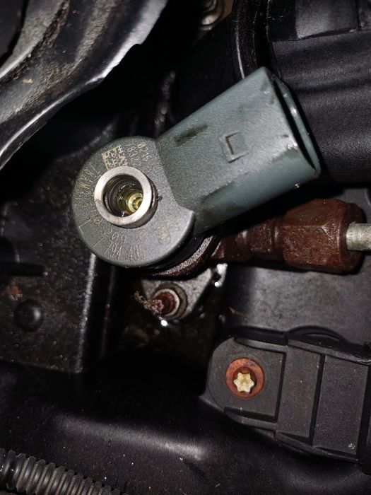 Injectoare bmw e60 e61 525d 197cp
