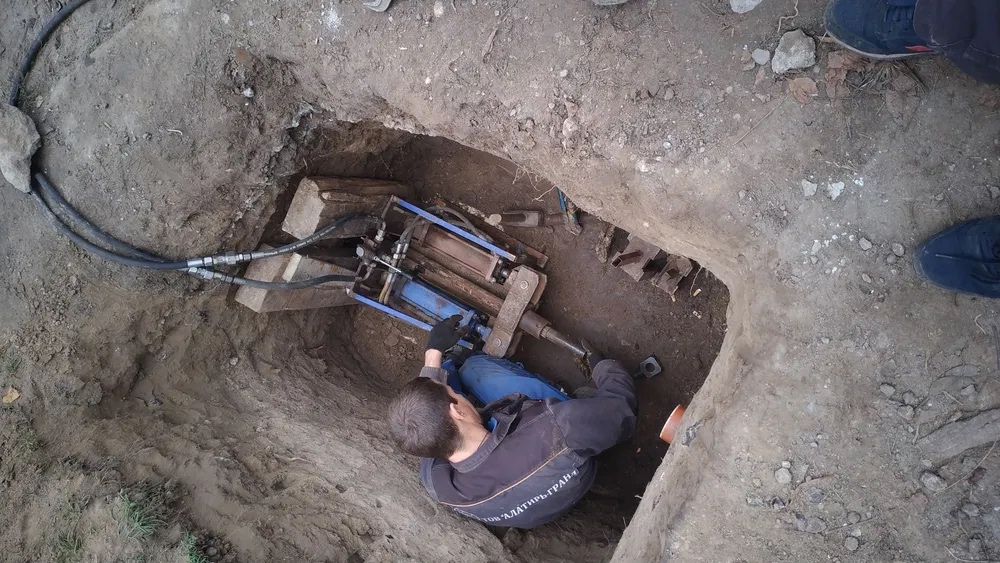 Аварийная прочистка канализации прокол пробивка грунта, НЕДОРОГО!