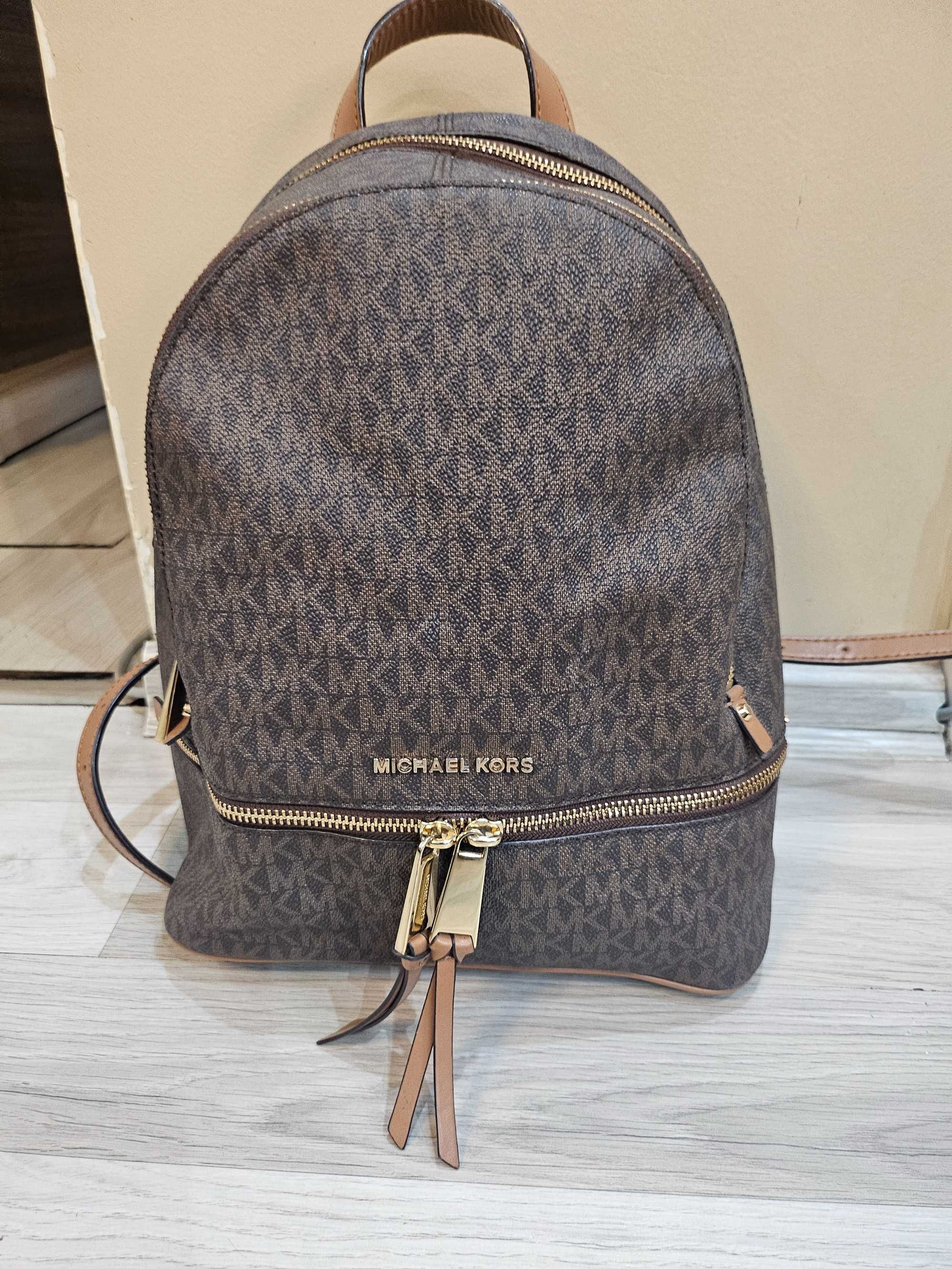 Дамски чанти Michael Kors намалям цените на лично