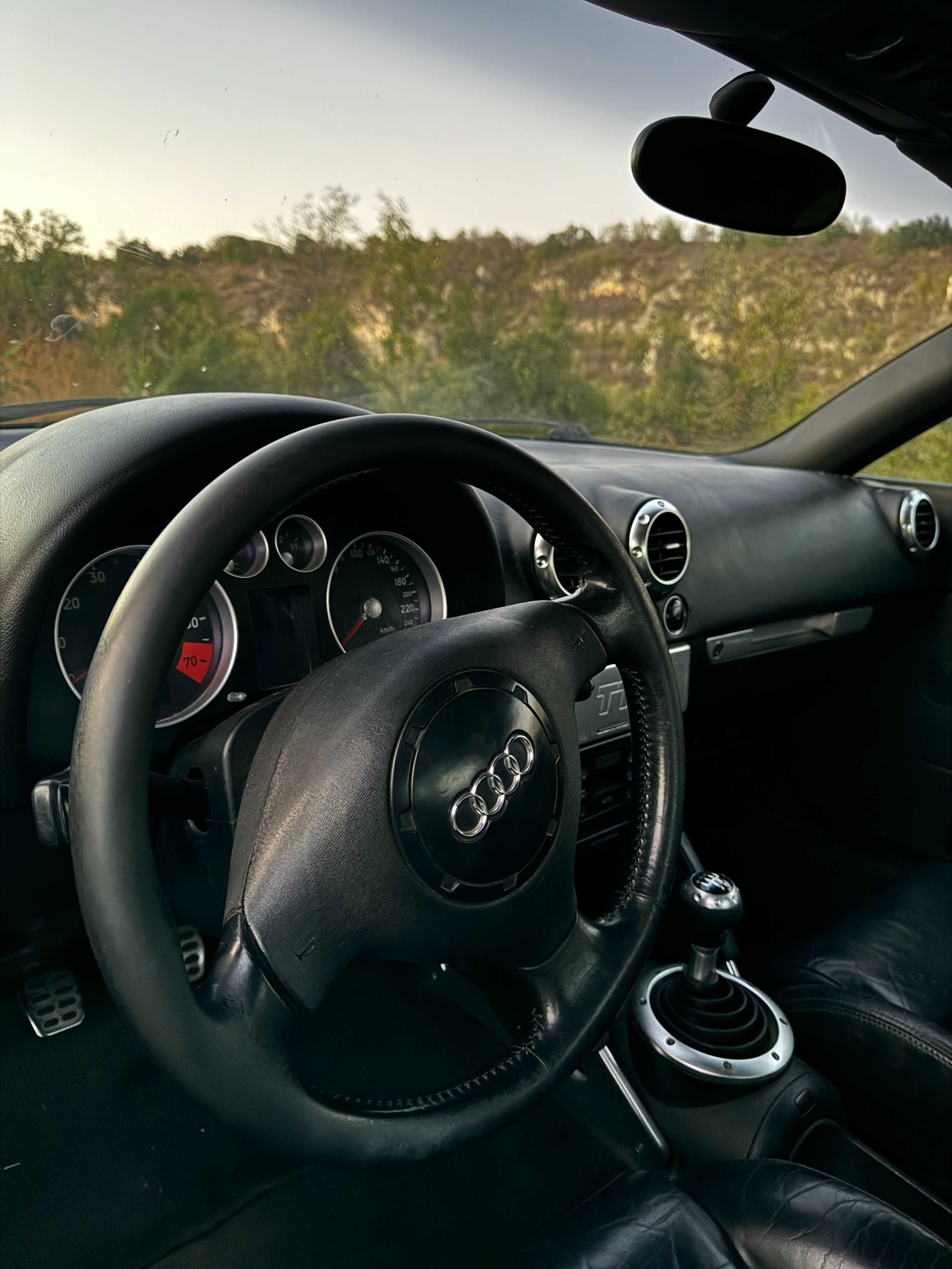 Audi TT Roadster 1.8T СПЕШНО