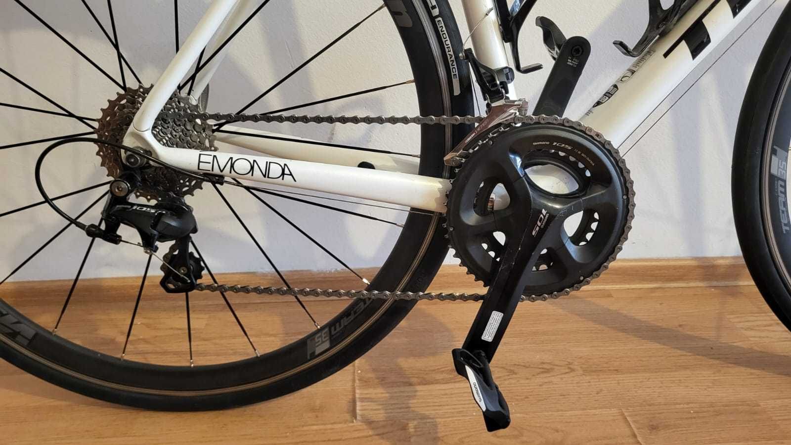 Trek Emonda S5 (Shimano 105) [cursiera, bicicleta de sosea]