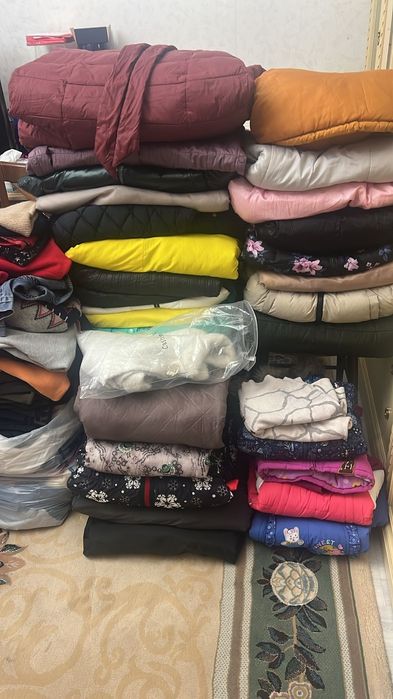 Отдам много разной зимней одежды