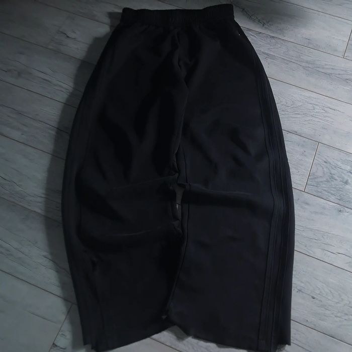 Чёрные свитпантсы