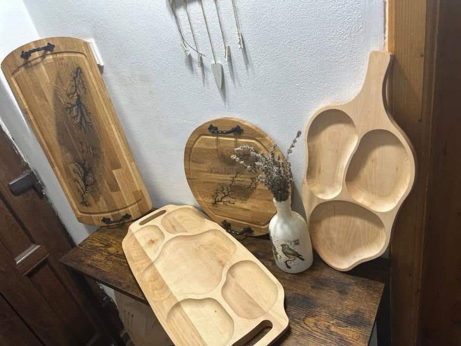 Platouri din lemn rustice