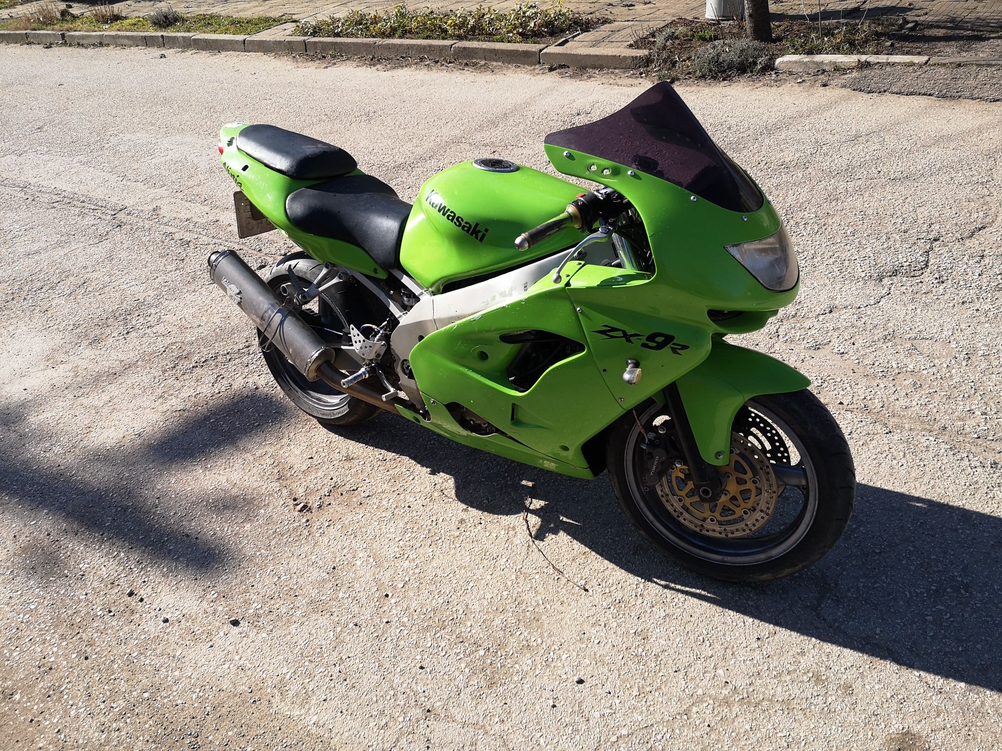 Kawasaki Zx9r на части