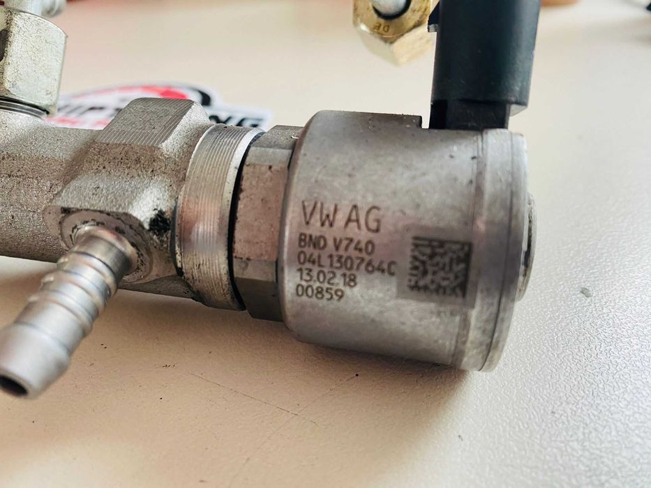 Rampa injectoare VW Tiguan 2.0 04L130764C BND V740