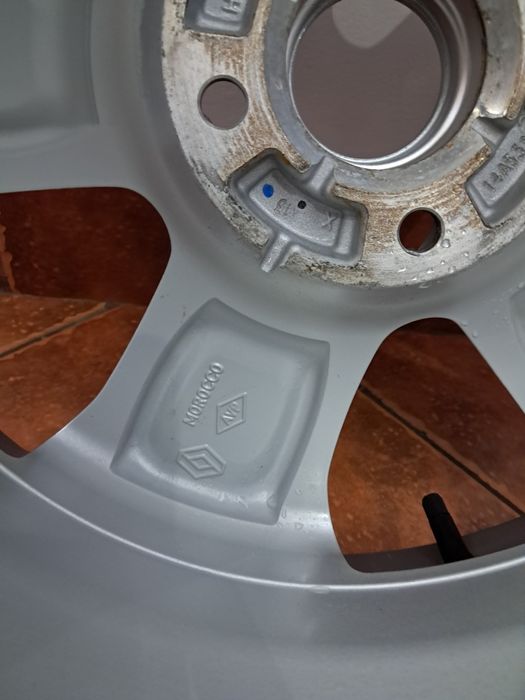 Anvelope iarna 195-55-16.