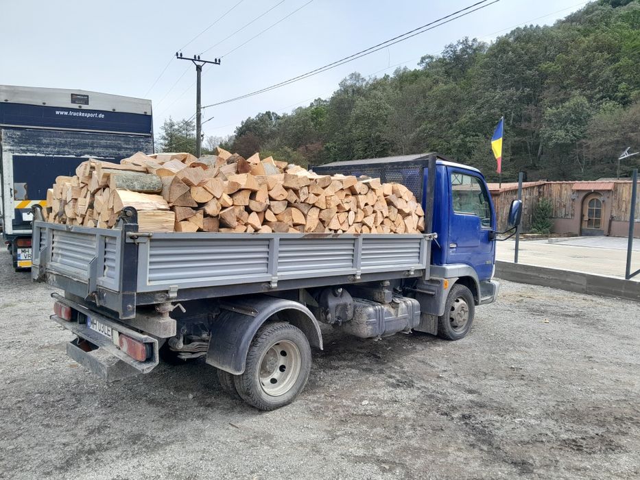 Lemn de foc  Buștean și spart plaletizat