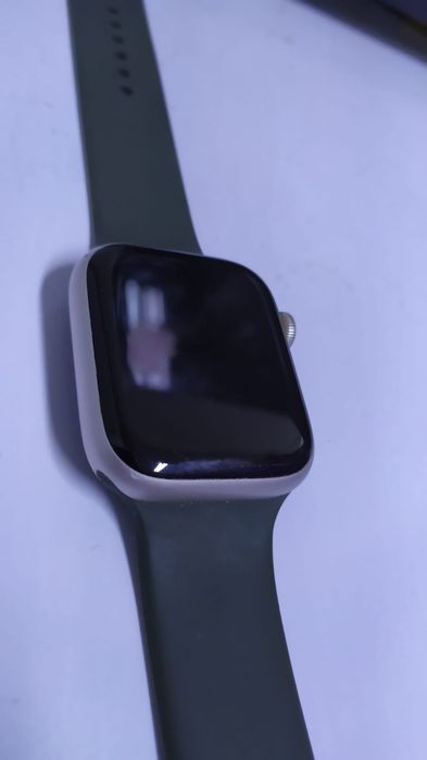 Продам Apple Watch 7 45mm
