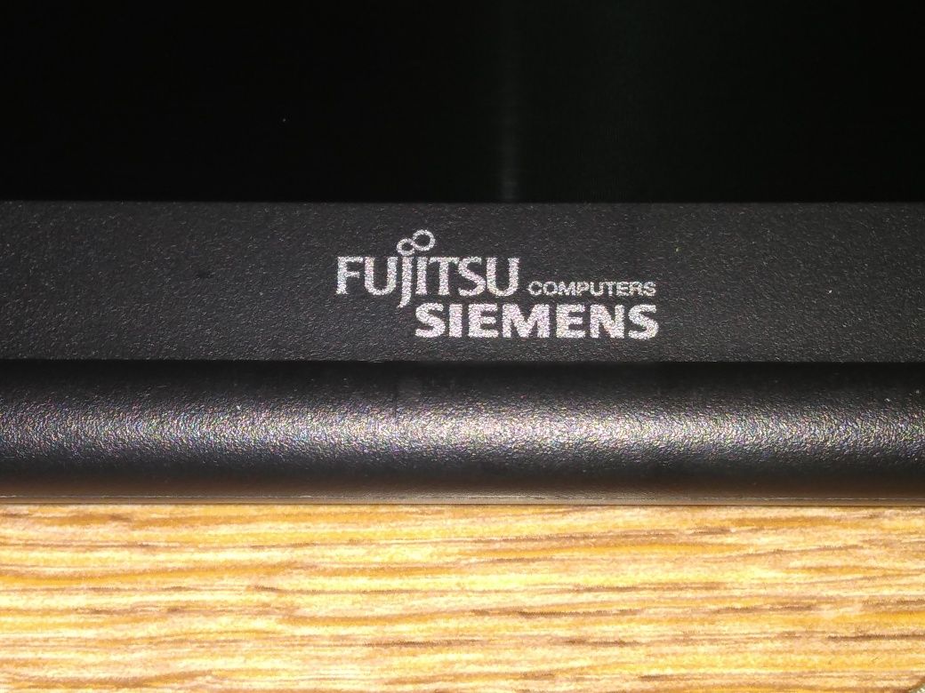 Продам экран, динамики от ноутбука Fujitsu-Siemens AMILO Pi 3540