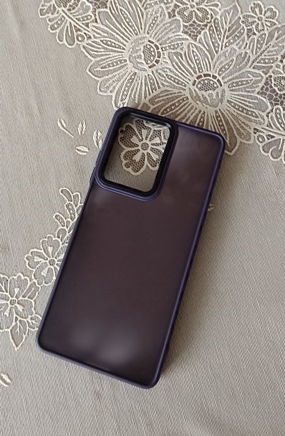 Продам чехол на Xiaomi Redmi 12 pro