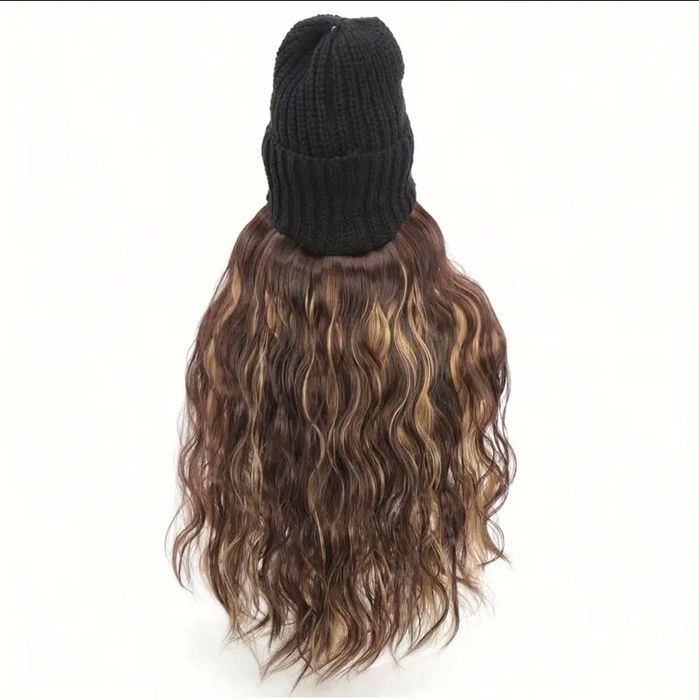 Кестенява перука с вградена шапка на кичури
