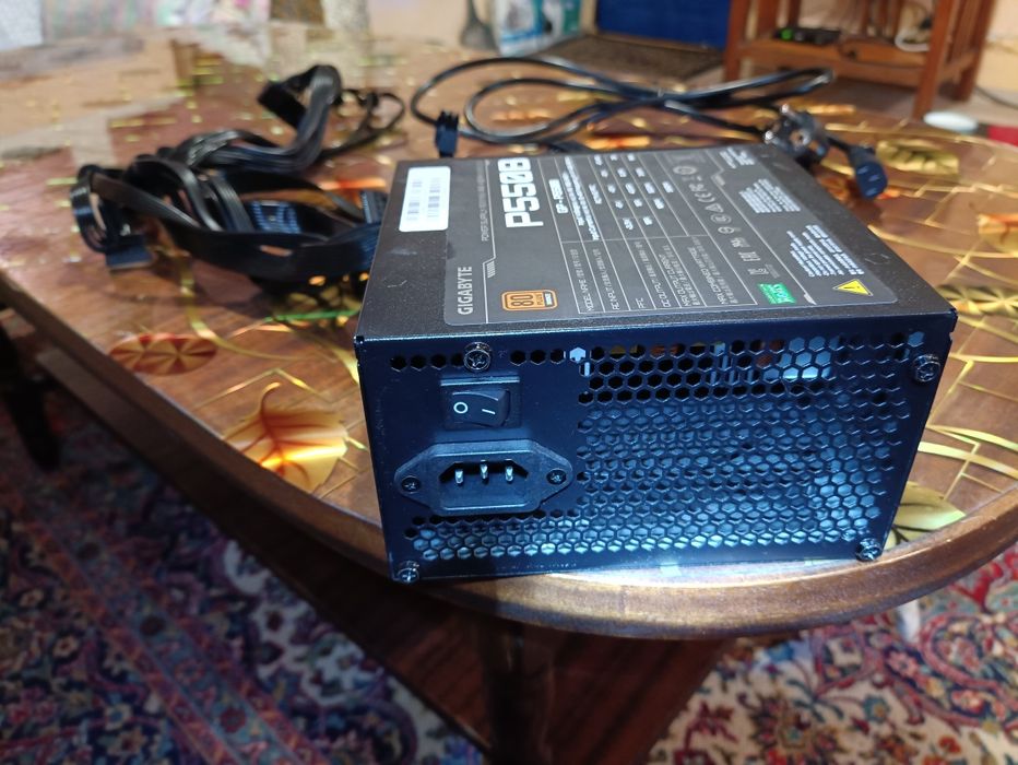 Захранване Gigabyte P550 B, 550W, 80 plus Bronze