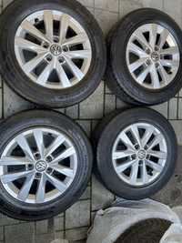 Jante vw t5 t6  215/65/16c Pirelli vara