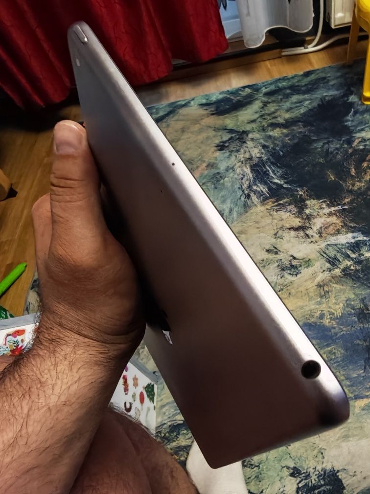 Vand sau Schimb Apple Ipad  Gen 6