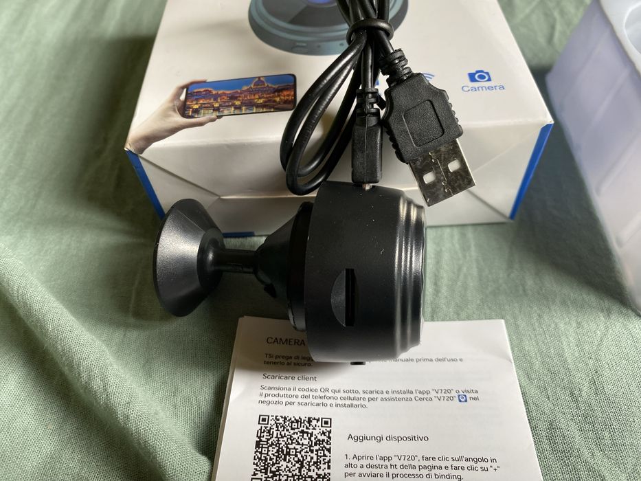 Camera wifi mini cu acumulator incorporat