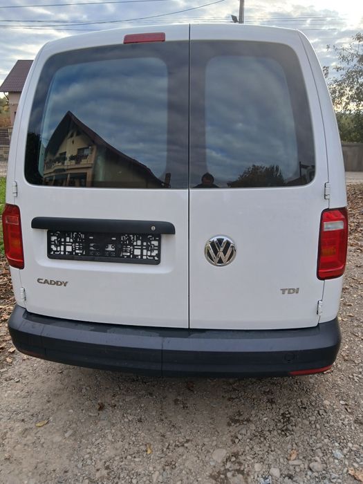 VW Caddy maxi 2017 1.6 TDI 102 cp AC