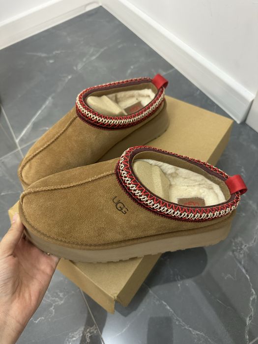 Cizme Ugg Tazz marimea 39