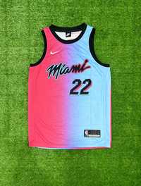 Най- новия базкетболен топ на Маями Хийт/Miami Heat/BUTLER