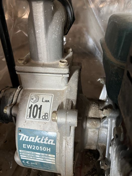Vand motopompa apa Makita EW2050H