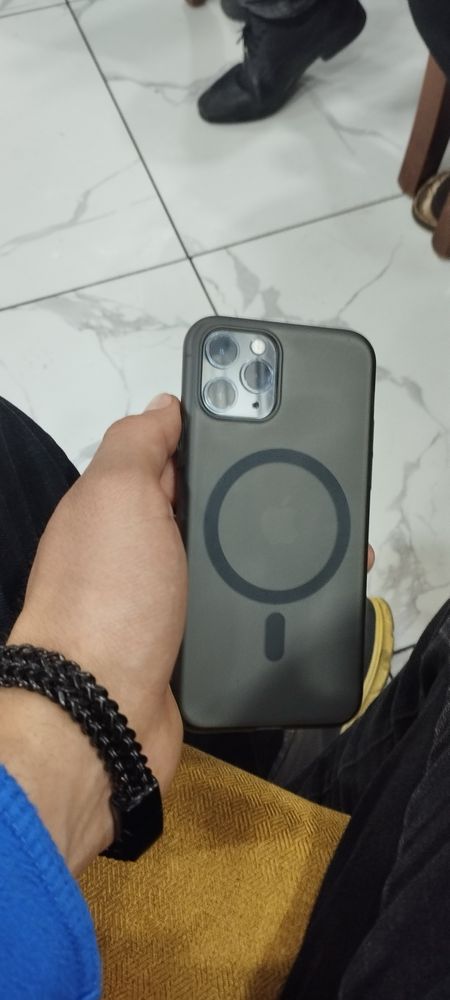 Iphone 11 pro sotiladi ideal